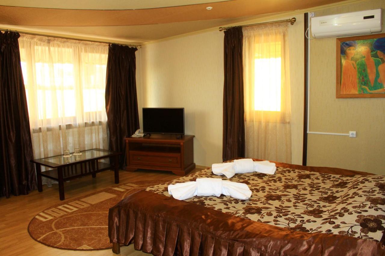 Argo Hotel ลวีฟ ภายนอก รูปภาพ