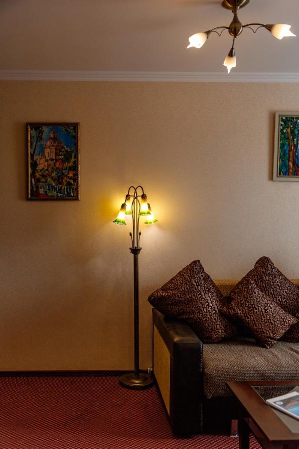 Argo Hotel ลวีฟ ภายนอก รูปภาพ